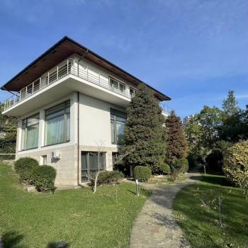 Сдается Нежилое помещение, 161 м²