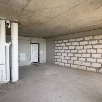 Продается 1-комнатная квартира, 54 м²