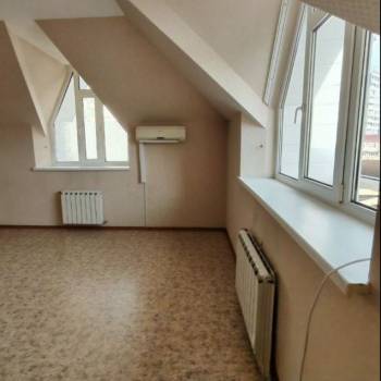 Продается 1-комнатная квартира, 53,3 м²