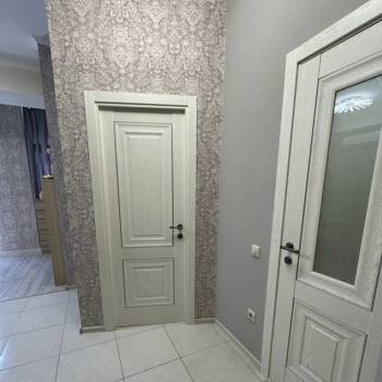 Продается 1-комнатная квартира, 37 м²