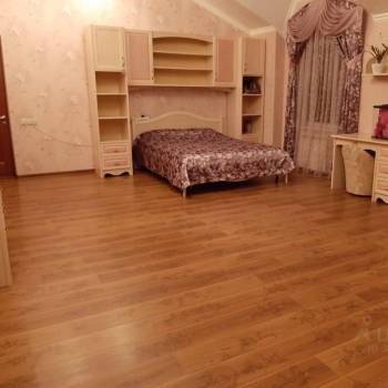 Сдается Многокомнатная квартира, 155 м²