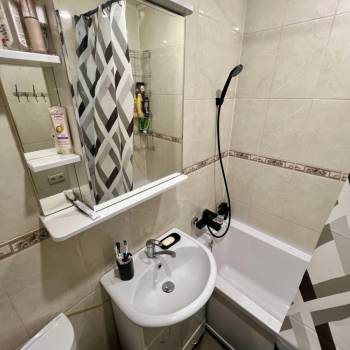 Продается 1-комнатная квартира, 28,4 м²
