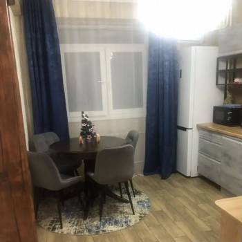 Сдается 1-комнатная квартира, 35 м²