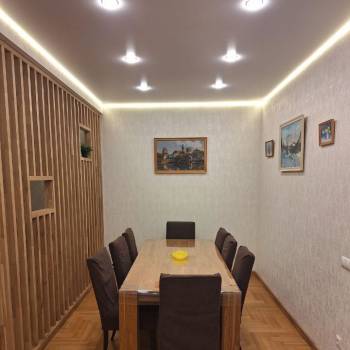 Сдается 2-х комнатная квартира, 97 м²