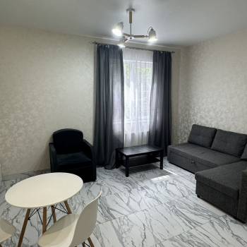 Сдается 1-комнатная квартира, 35 м²