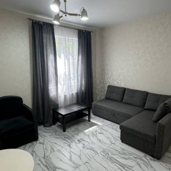 Сдается 1-комнатная квартира, 35 м²