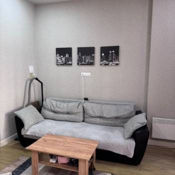 Сдается 1-комнатная квартира, 38 м²