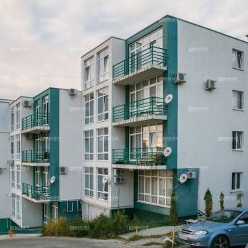 Продается 1-комнатная квартира, 42 м²