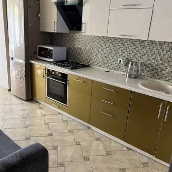 Продается 1-комнатная квартира, 46 м²