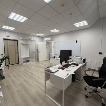 Продается Нежилое помещение, 62 м²