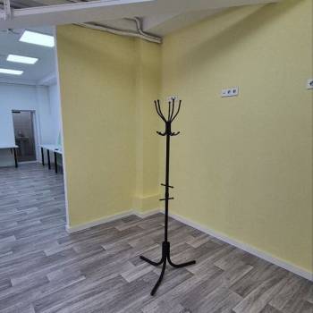 Сдается Нежилое помещение, 80 м²