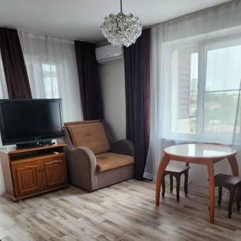 Сдается 1-комнатная квартира, 50 м²