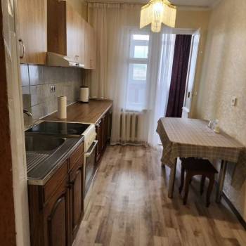 Сдается 1-комнатная квартира, 50 м²