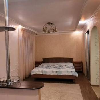 Продается 1-комнатная квартира, 35 м²