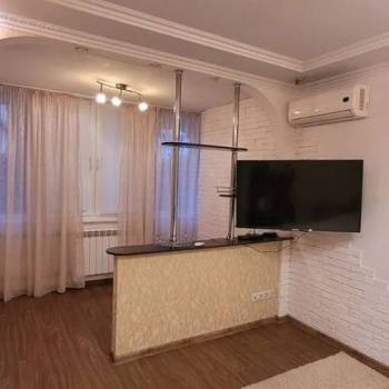 Продается 1-комнатная квартира, 35 м²