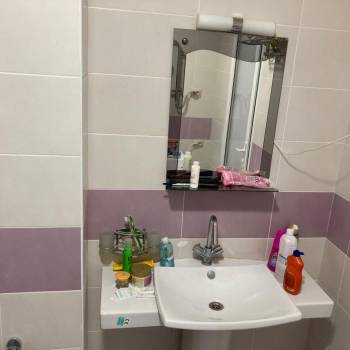 Продается 1-комнатная квартира, 97 м²