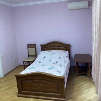 Продается 1-комнатная квартира, 97 м²