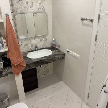 Сдается 2-х комнатная квартира, 65 м²