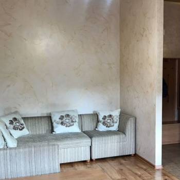 Продается 1-комнатная квартира, 48 м²