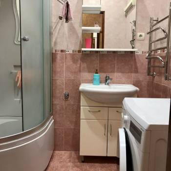 Продается 1-комнатная квартира, 48 м²