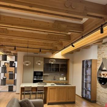 Продается 3-х комнатная квартира, 131 м²