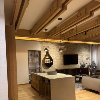Продается 3-х комнатная квартира, 131 м²