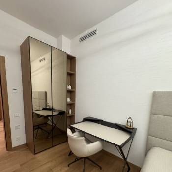 Продается 3-х комнатная квартира, 131 м²