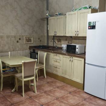 Продается 1-комнатная квартира, 42 м²
