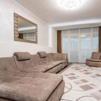 Сдается 2-х комнатная квартира, 106 м²