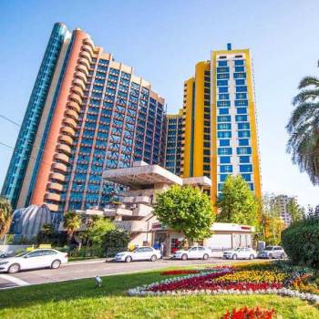 Сдается 2-х комнатная квартира, 106 м²