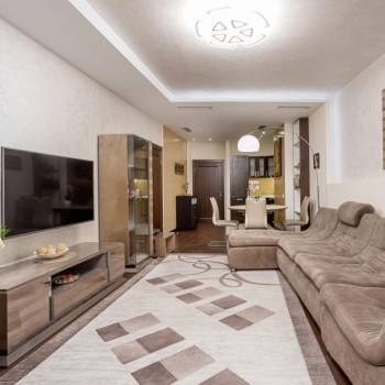 Сдается 2-х комнатная квартира, 106 м²