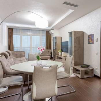 Сдается 2-х комнатная квартира, 106 м²