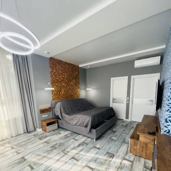 Сдается Многокомнатная квартира, 130 м²