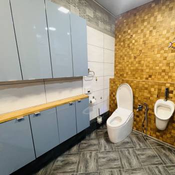 Сдается Многокомнатная квартира, 130 м²