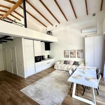 Продается Многокомнатная квартира, 152 м²
