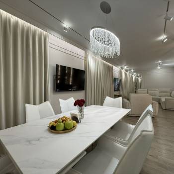 Продается Дом, 200 м²