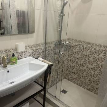 Сдается 2-х комнатная квартира, 65 м²