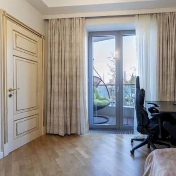Продается 3-х комнатная квартира, 171 м²
