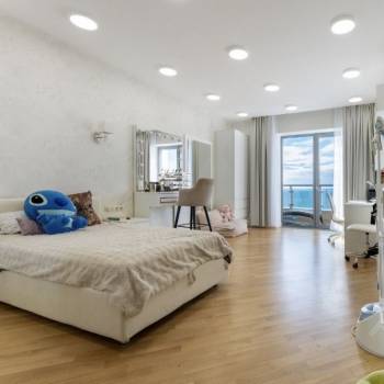 Продается 3-х комнатная квартира, 171 м²