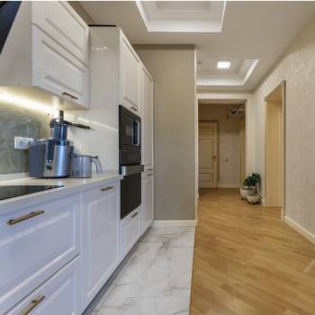 Продается 3-х комнатная квартира, 171 м²