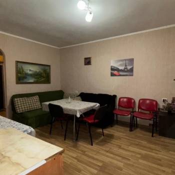 Сдается 2-х комнатная квартира, 100 м²
