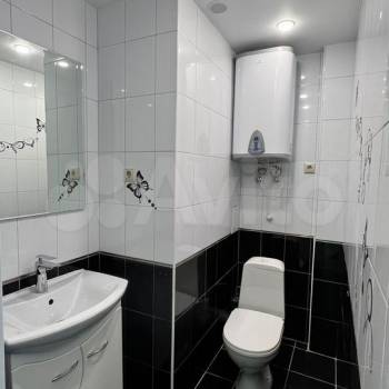 Продается 1-комнатная квартира, 84 м²