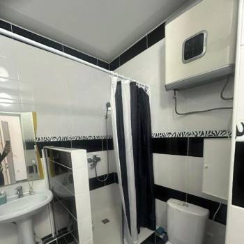 Сдается Многокомнатная квартира, 90 м²
