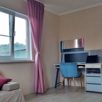 Продается Дом, 180 м²