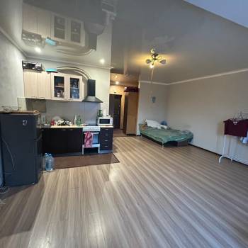 Продается 1-комнатная квартира, 44 м²