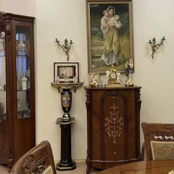 Продается Многокомнатная квартира, 147,2 м²