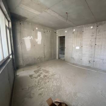 Продается 1-комнатная квартира, 81,2 м²