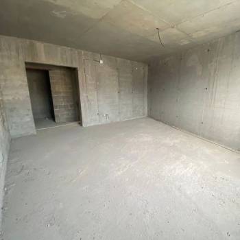 Продается 1-комнатная квартира, 81,2 м²