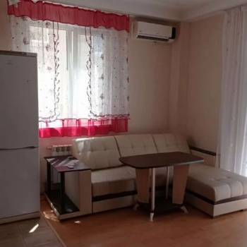 Продается 1-комнатная квартира, 32 м²