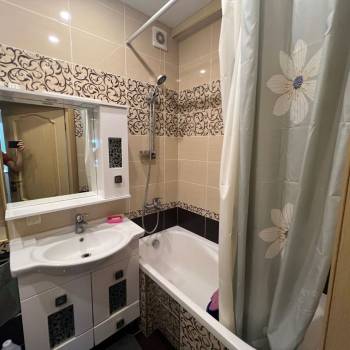 Продается 2-х комнатная квартира, 61 м²